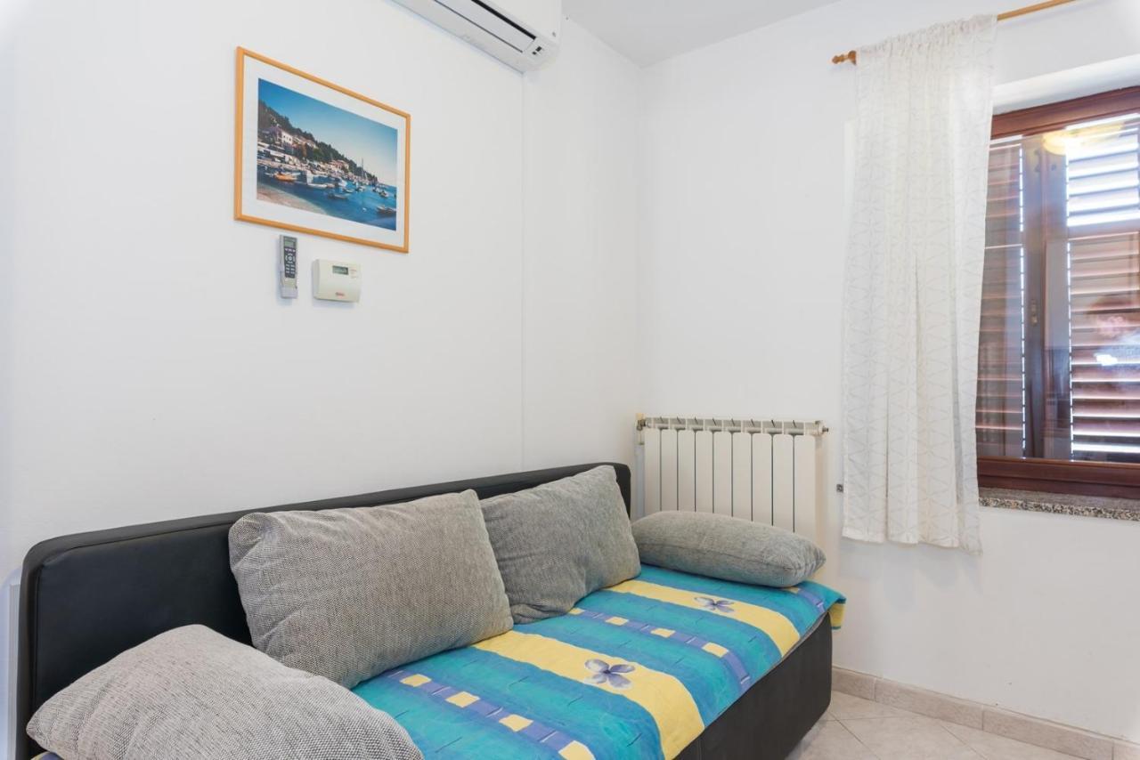 Apartments Villa Adria Rabac Quarto foto