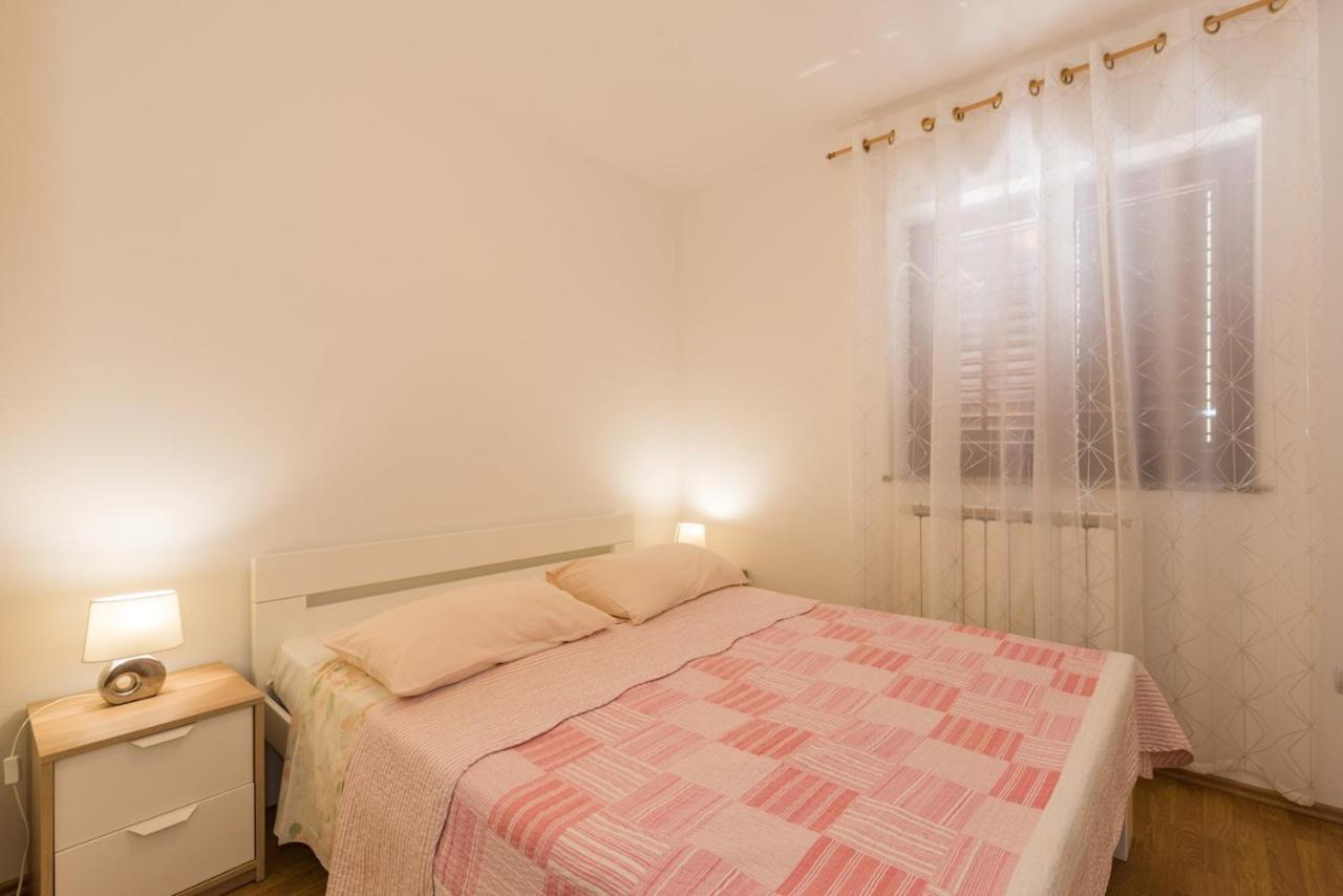 Apartments Villa Adria Rabac Quarto foto
